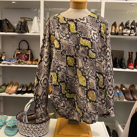 Universal Standard size 18-20 snake print top NWT - Picture 1 of 5